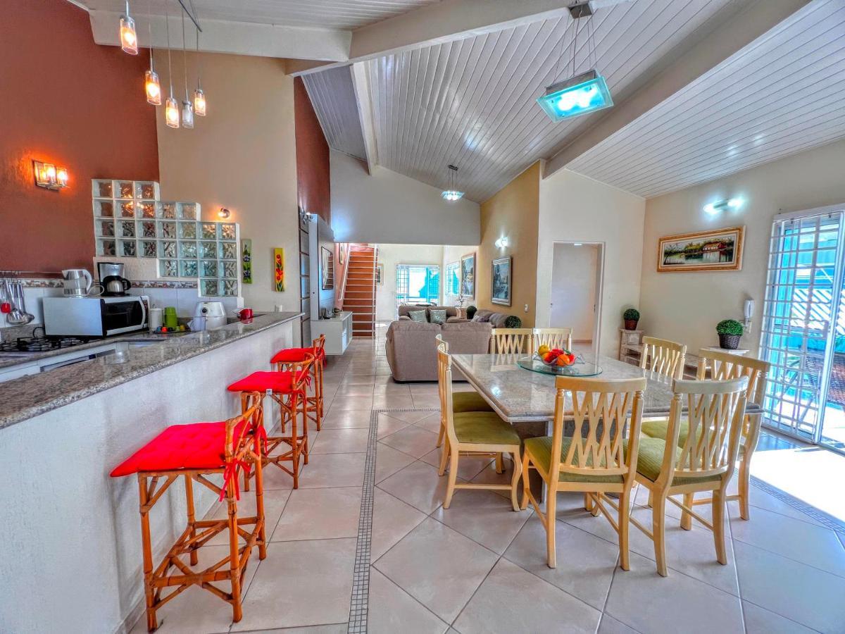 Bed and Breakfast Mansao Azul Карагуататуба Экстерьер фото