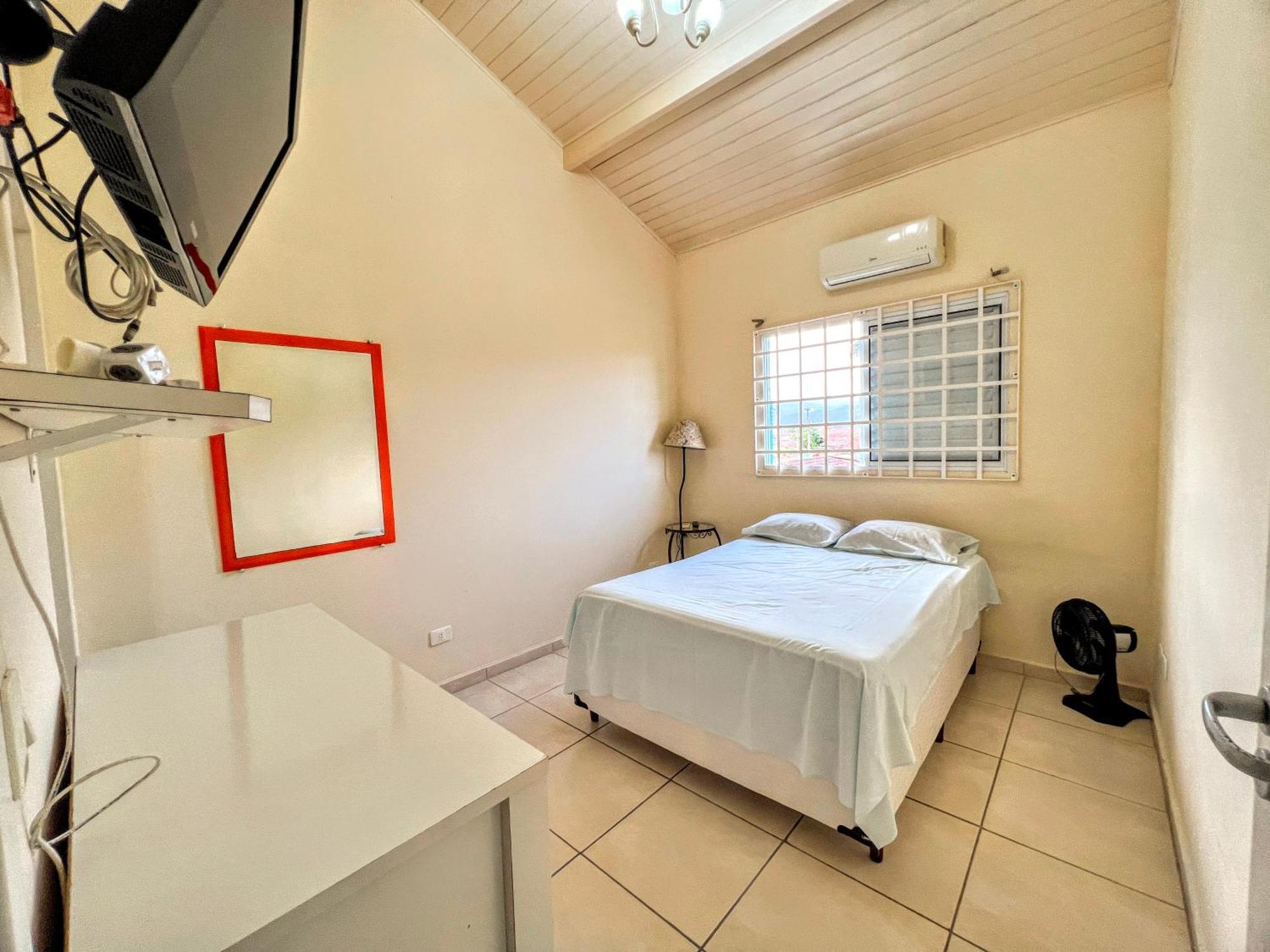 Bed and Breakfast Mansao Azul Карагуататуба Экстерьер фото