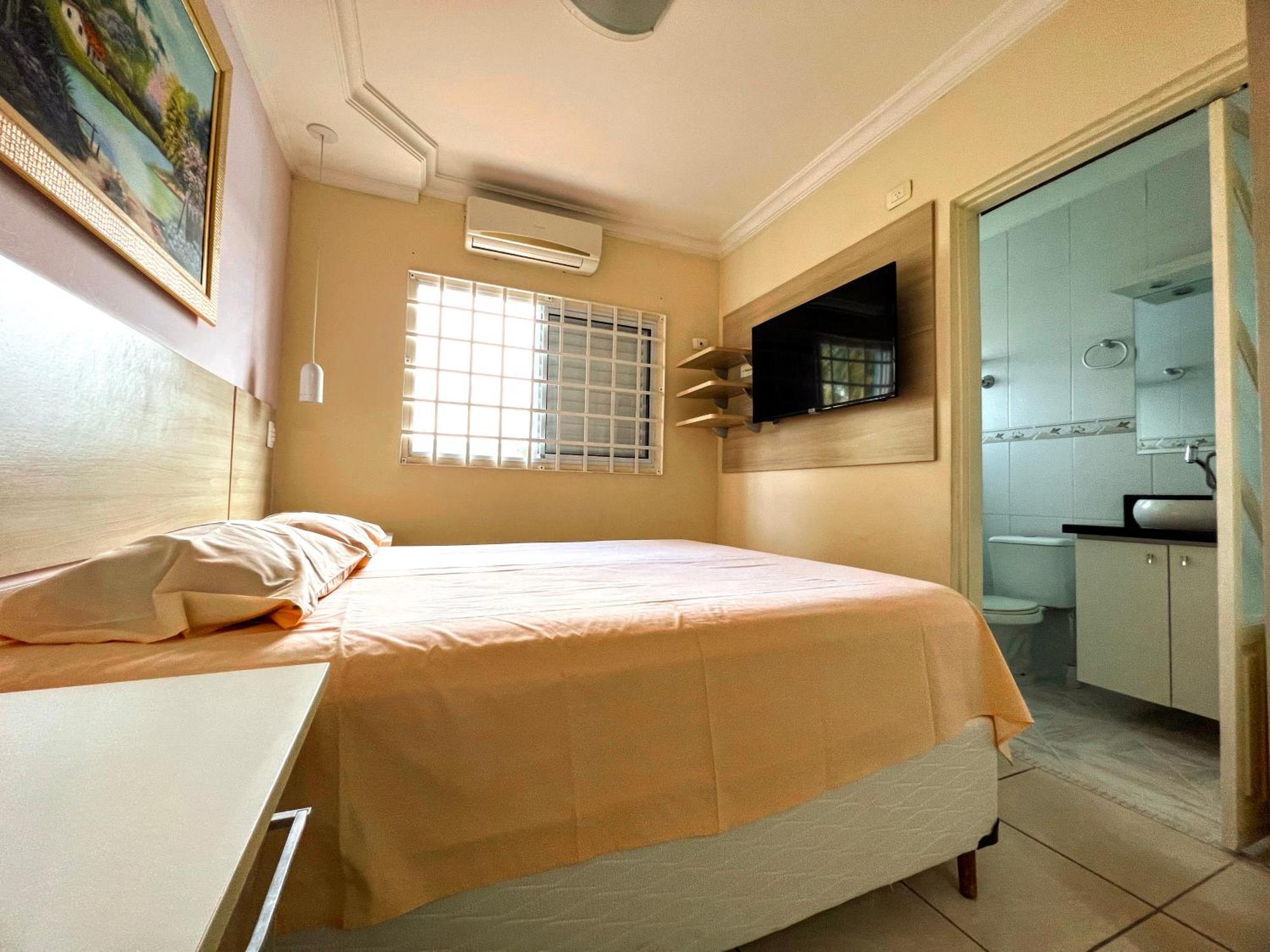 Bed and Breakfast Mansao Azul Карагуататуба Экстерьер фото